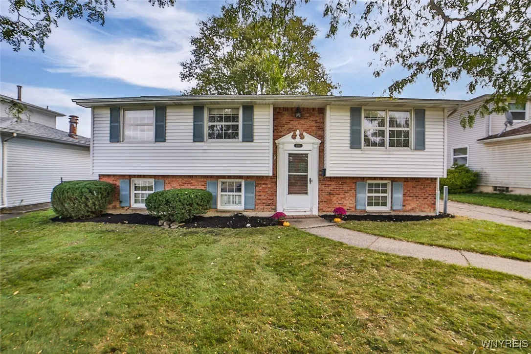 3387 Bethford Drive, Hamburg, New York 14219, Hamburg, New York 14219, 3 Bedrooms Bedrooms, 8 Rooms Rooms,1 BathroomBathrooms,Residential,Closed,3387 Bethford Drive, Hamburg, New York 14219,0,B1644588