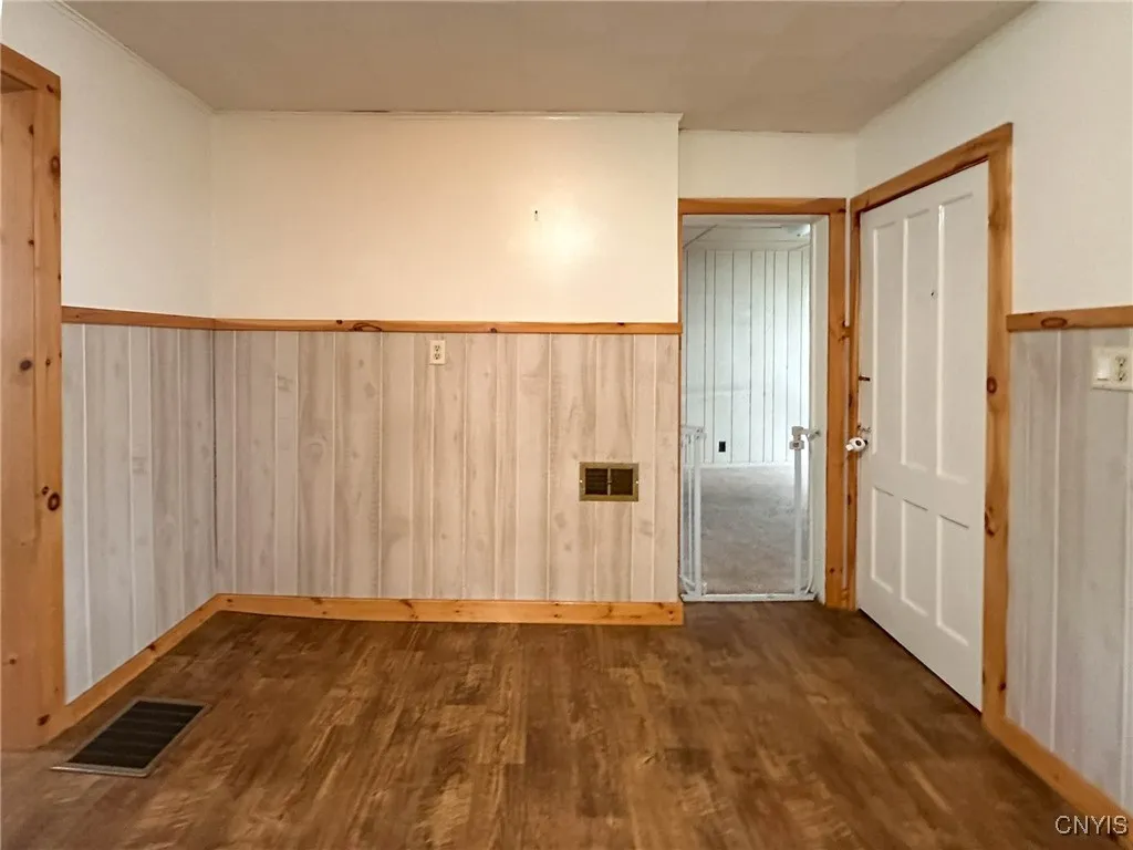 318 South Main Street, Herkimer, New York 13350, Herkimer, New York 13350, 4 Bedrooms Bedrooms, ,2 BathroomsBathrooms,Residential,For Sale,318 South Main Street, Herkimer, New York 13350,0,S1645054