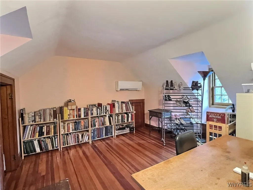 211 Lebrun Rd, Amherst, New York 14226, Amherst, New York 14226, 6 Bedrooms Bedrooms, 5 Rooms Rooms,3 BathroomsBathrooms,Residential,For Sale,211 Lebrun Rd, Amherst, New York 14226,0,B1644883