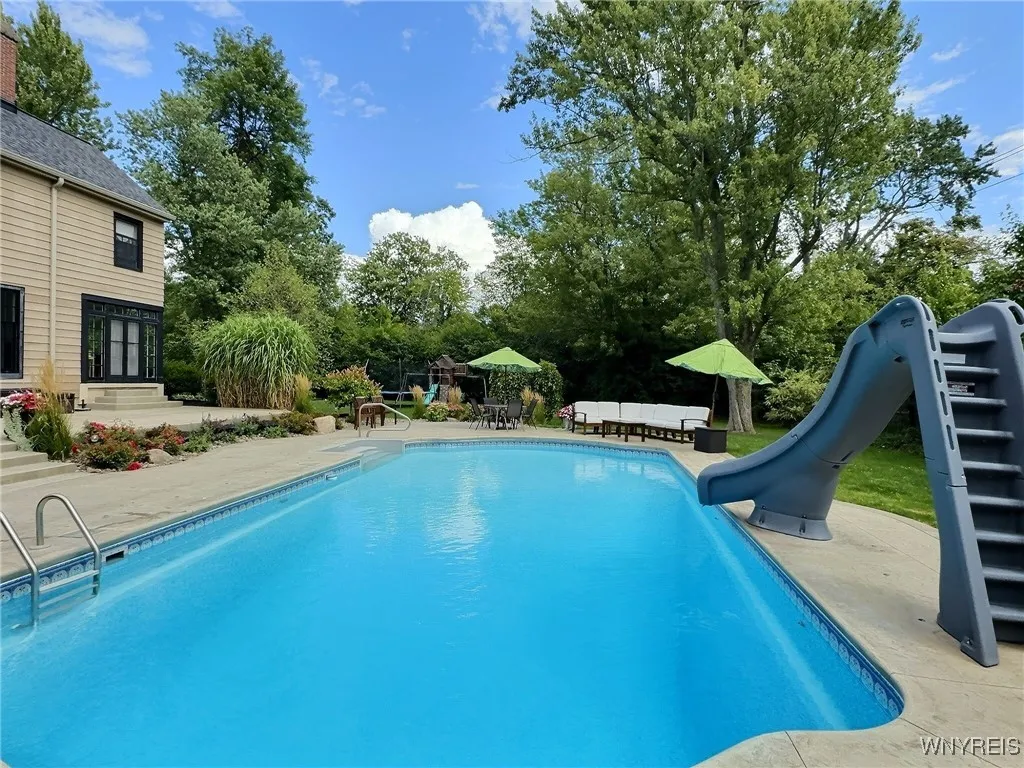 211 Lebrun Rd, Amherst, New York 14226, Amherst, New York 14226, 6 Bedrooms Bedrooms, 5 Rooms Rooms,3 BathroomsBathrooms,Residential,For Sale,211 Lebrun Rd, Amherst, New York 14226,0,B1644883