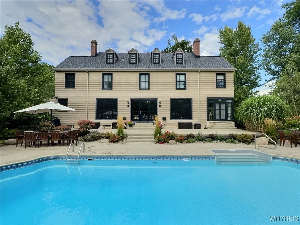 211 Lebrun Rd, Amherst, New York 14226, Amherst, New York 14226, 6 Bedrooms Bedrooms, 5 Rooms Rooms,3 BathroomsBathrooms,Residential,For Sale,211 Lebrun Rd, Amherst, New York 14226,0,B1644883