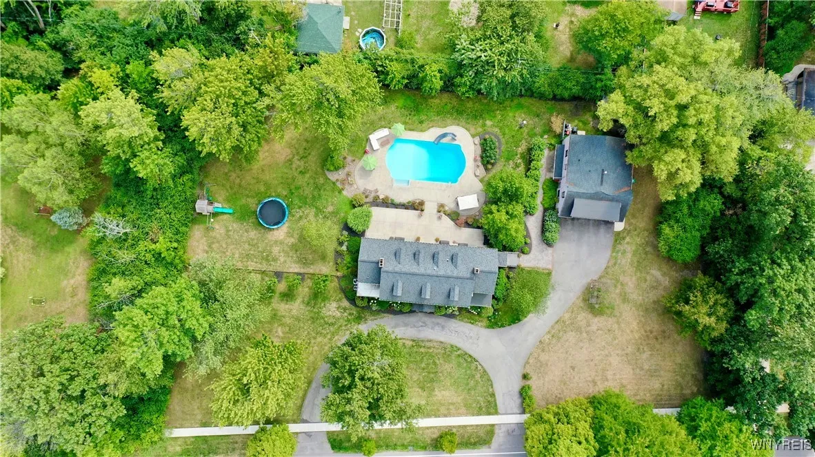 211 Lebrun Rd, Amherst, New York 14226, Amherst, New York 14226, 6 Bedrooms Bedrooms, 5 Rooms Rooms,3 BathroomsBathrooms,Residential,For Sale,211 Lebrun Rd, Amherst, New York 14226,0,B1644883