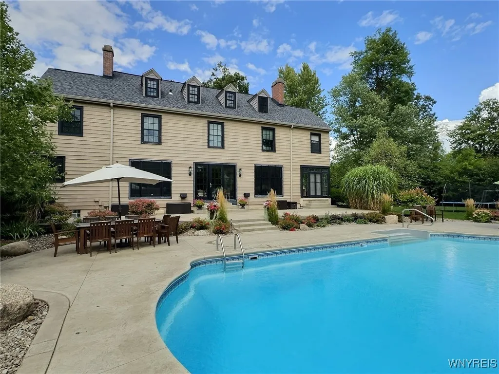 211 Lebrun Rd, Amherst, New York 14226, Amherst, New York 14226, 6 Bedrooms Bedrooms, 5 Rooms Rooms,3 BathroomsBathrooms,Residential,For Sale,211 Lebrun Rd, Amherst, New York 14226,0,B1644883