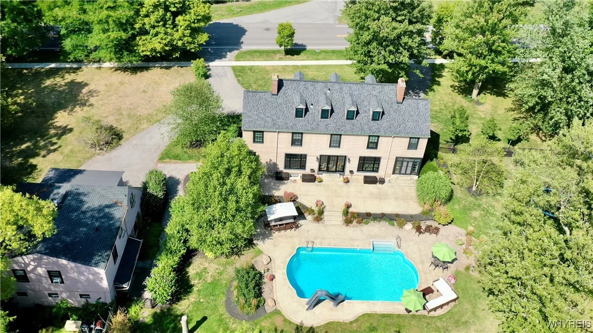 211 Lebrun Rd, Amherst, New York 14226, Amherst, New York 14226, 6 Bedrooms Bedrooms, 5 Rooms Rooms,3 BathroomsBathrooms,Residential,For Sale,211 Lebrun Rd, Amherst, New York 14226,0,B1644883