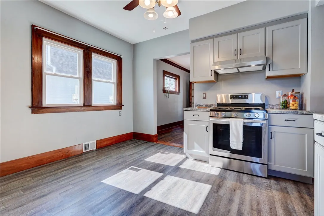 232 Townsend Street, Rochester, New York 14621, Rochester, New York 14621, 3 Bedrooms Bedrooms, 7 Rooms Rooms,1 BathroomBathrooms,Residential,Closed,232 Townsend Street, Rochester, New York 14621,0,R1645000