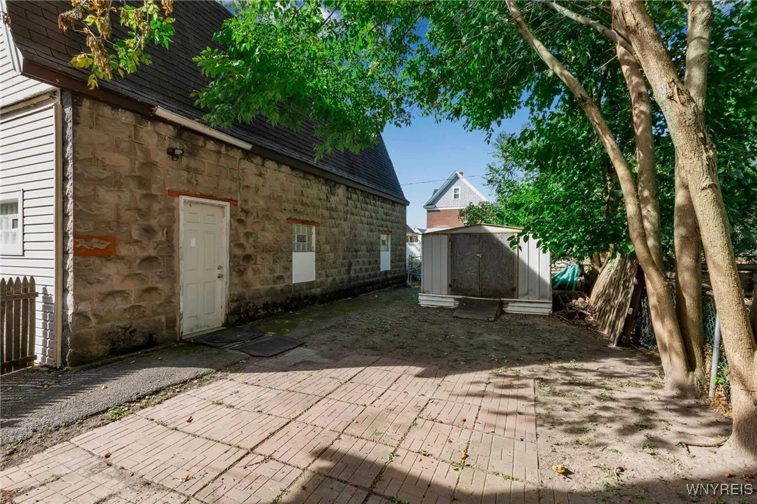 442 26th Street, Niagara Falls, New York 14303, Niagara Falls, New York 14303, 2 Bedrooms Bedrooms, 6 Rooms Rooms,1 BathroomBathrooms,Residential,For Sale,442 26th Street, Niagara Falls, New York 14303,0,B1642283