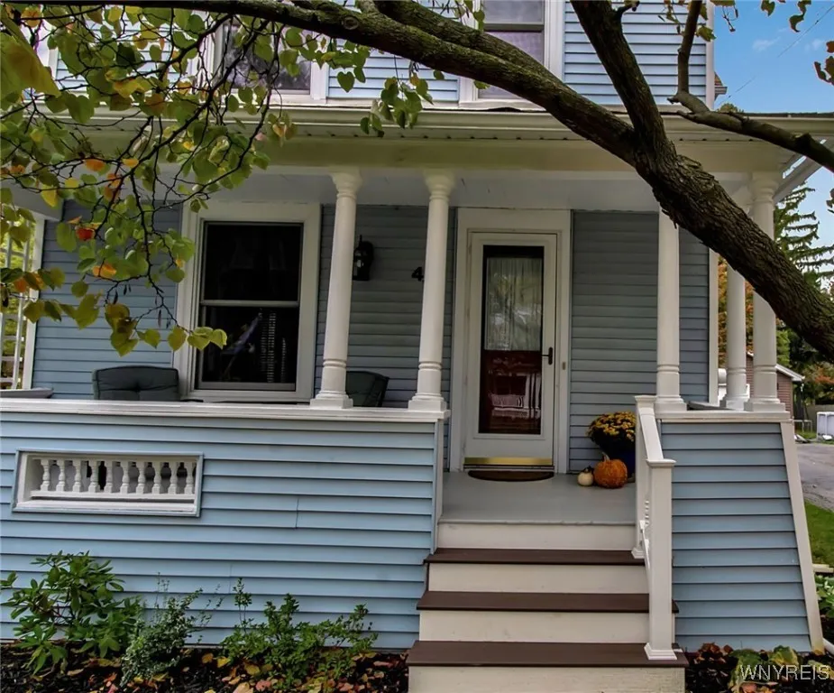 413 Pine Street, Lockport City, New York 14094, Lockport City, New York 14094, 4 Bedrooms Bedrooms, 9 Rooms Rooms,1 BathroomBathrooms,Residential,For Sale,413 Pine Street, Lockport City, New York 14094,0,B1643741