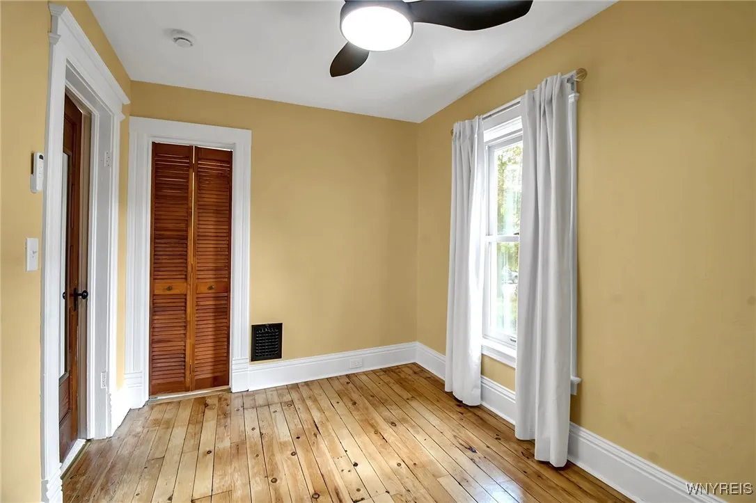 413 Pine Street, Lockport City, New York 14094, Lockport City, New York 14094, 4 Bedrooms Bedrooms, 9 Rooms Rooms,1 BathroomBathrooms,Residential,For Sale,413 Pine Street, Lockport City, New York 14094,0,B1643741