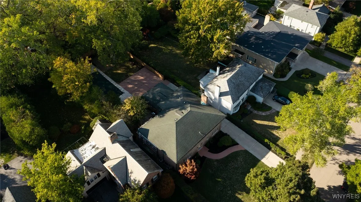 56 Hallam Road, Buffalo, New York 14216, Buffalo, New York 14216, 4 Bedrooms Bedrooms, 10 Rooms Rooms,3 BathroomsBathrooms,Residential,For Sale,56 Hallam Road, Buffalo, New York 14216,0,B1643887