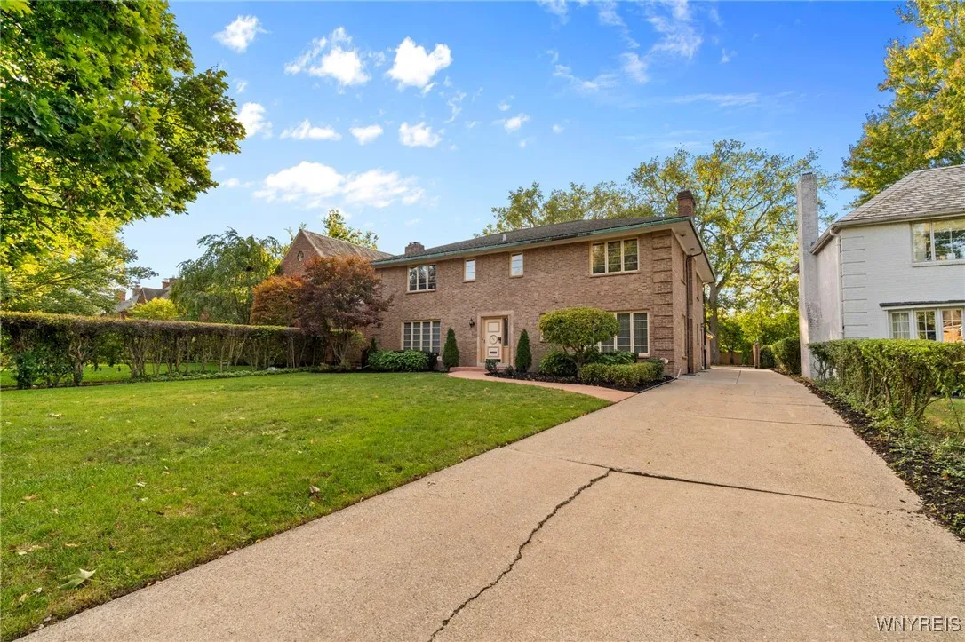 56 Hallam Road, Buffalo, New York 14216, Buffalo, New York 14216, 4 Bedrooms Bedrooms, 10 Rooms Rooms,3 BathroomsBathrooms,Residential,For Sale,56 Hallam Road, Buffalo, New York 14216,0,B1643887