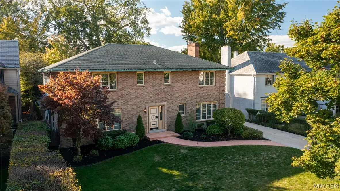 56 Hallam Road, Buffalo, New York 14216, Buffalo, New York 14216, 4 Bedrooms Bedrooms, 10 Rooms Rooms,3 BathroomsBathrooms,Residential,For Sale,56 Hallam Road, Buffalo, New York 14216,0,B1643887