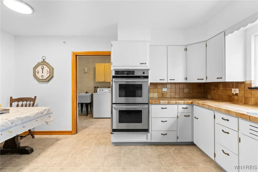 56 Hallam Road, Buffalo, New York 14216, Buffalo, New York 14216, 4 Bedrooms Bedrooms, 10 Rooms Rooms,3 BathroomsBathrooms,Residential,For Sale,56 Hallam Road, Buffalo, New York 14216,0,B1643887