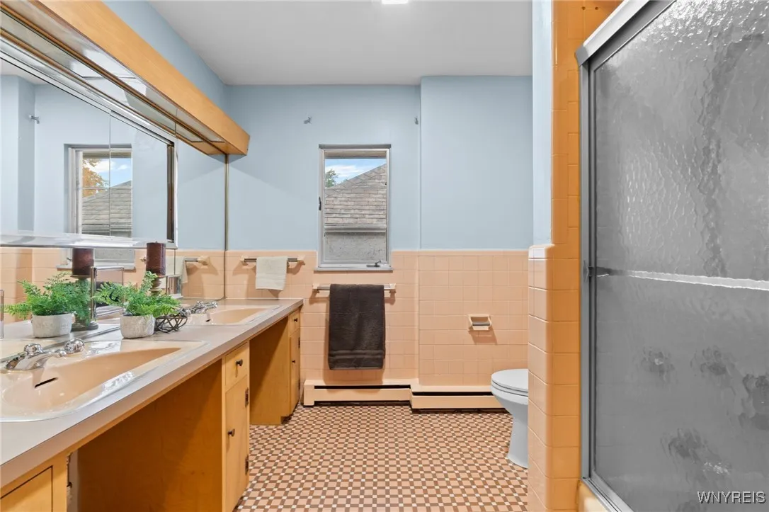 56 Hallam Road, Buffalo, New York 14216, Buffalo, New York 14216, 4 Bedrooms Bedrooms, 10 Rooms Rooms,3 BathroomsBathrooms,Residential,For Sale,56 Hallam Road, Buffalo, New York 14216,0,B1643887