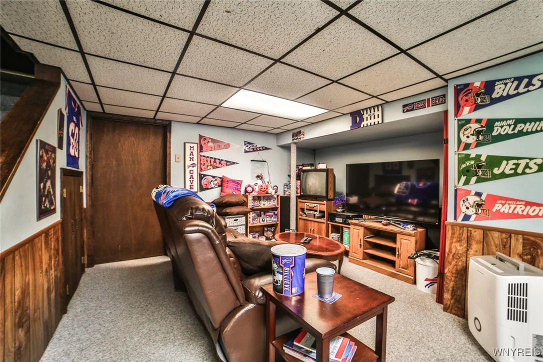 8205 Clarherst Drive, Clarence, New York 14051, Clarence, New York 14051, 4 Bedrooms Bedrooms, 9 Rooms Rooms,2 BathroomsBathrooms,Residential,For Sale,8205 Clarherst Drive, Clarence, New York 14051,0,B1640077