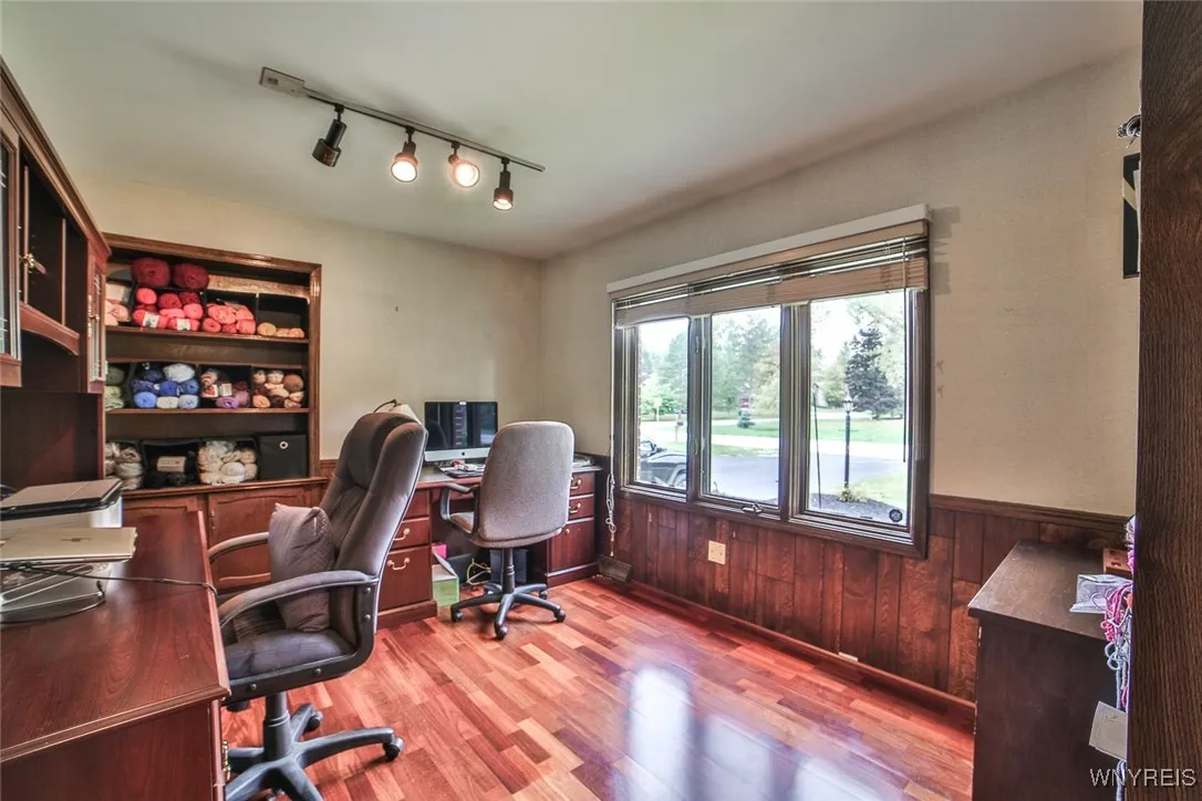 8205 Clarherst Drive, Clarence, New York 14051, Clarence, New York 14051, 4 Bedrooms Bedrooms, 9 Rooms Rooms,2 BathroomsBathrooms,Residential,For Sale,8205 Clarherst Drive, Clarence, New York 14051,0,B1640077