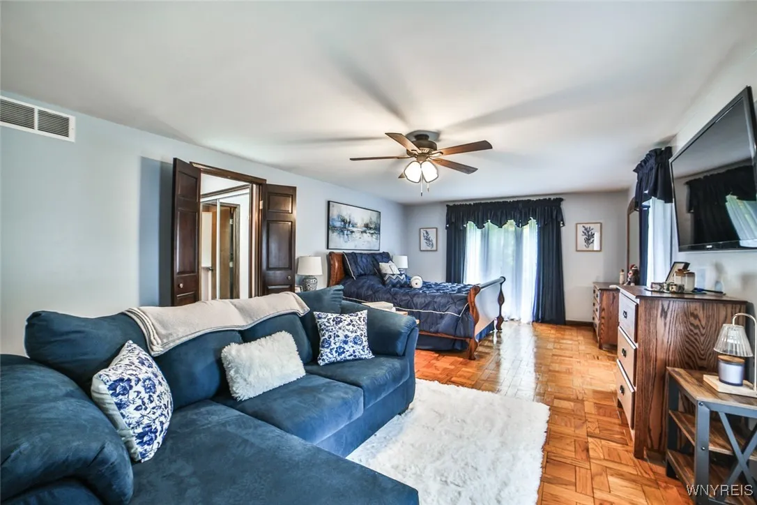 8205 Clarherst Drive, Clarence, New York 14051, Clarence, New York 14051, 4 Bedrooms Bedrooms, 9 Rooms Rooms,2 BathroomsBathrooms,Residential,For Sale,8205 Clarherst Drive, Clarence, New York 14051,0,B1640077