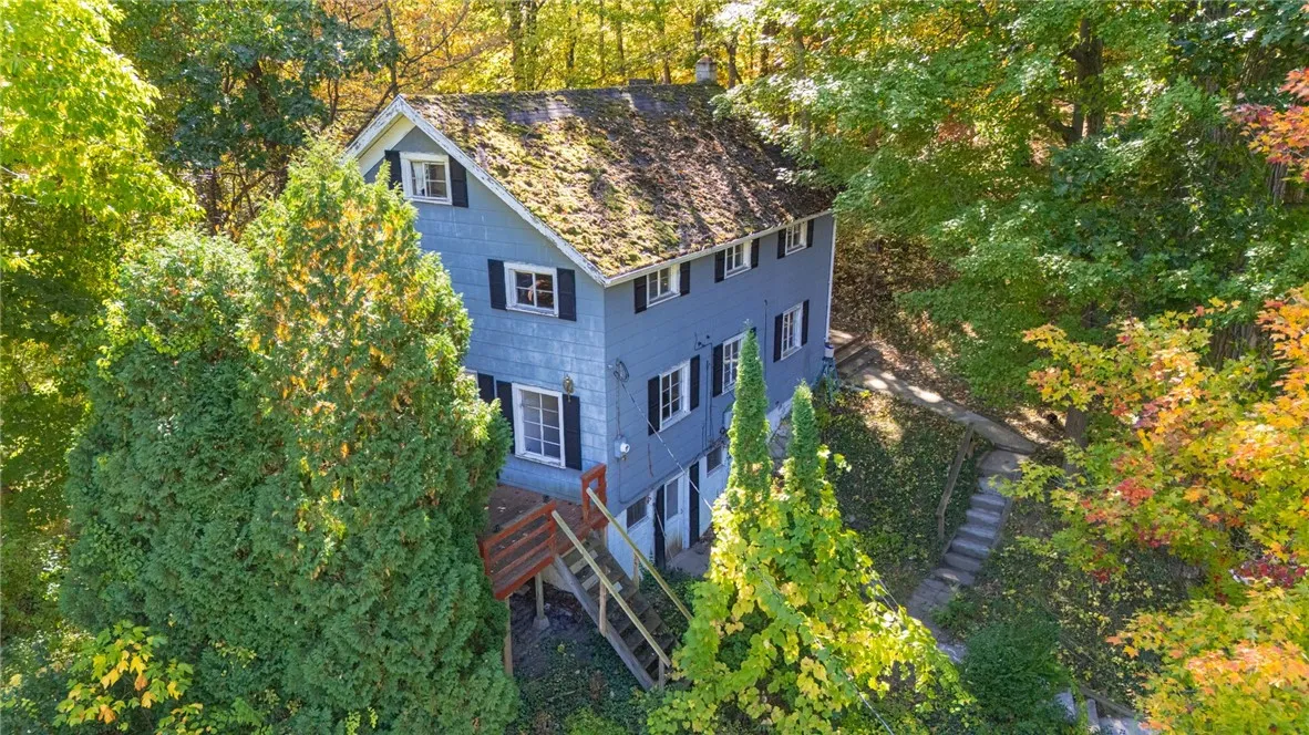 151 Shore Drive, Irondequoit, New York 14622, Irondequoit, New York 14622, 4 Bedrooms Bedrooms, 8 Rooms Rooms,1 BathroomBathrooms,Residential,Closed,151 Shore Drive, Irondequoit, New York 14622,0,R1643368