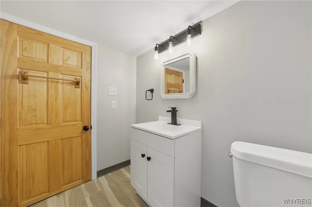 6305 Milestrip Road, Orchard Park, New York 14127, Orchard Park, New York 14127, 2 Bedrooms Bedrooms, 5 Rooms Rooms,1 BathroomBathrooms,Residential,For Sale,6305 Milestrip Road, Orchard Park, New York 14127,0,B1644467