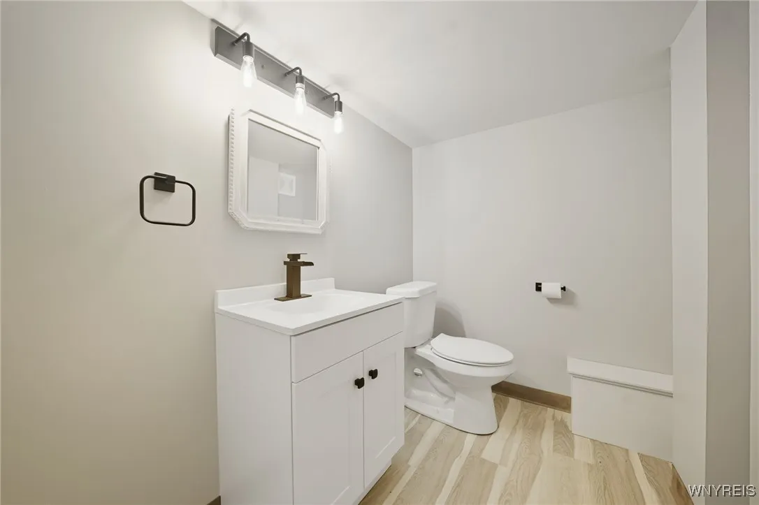 6305 Milestrip Road, Orchard Park, New York 14127, Orchard Park, New York 14127, 2 Bedrooms Bedrooms, 5 Rooms Rooms,1 BathroomBathrooms,Residential,For Sale,6305 Milestrip Road, Orchard Park, New York 14127,0,B1644467