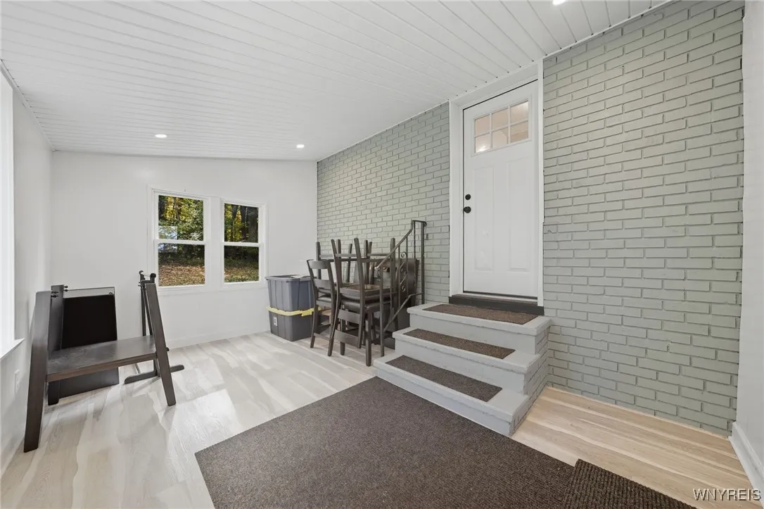 6305 Milestrip Road, Orchard Park, New York 14127, Orchard Park, New York 14127, 2 Bedrooms Bedrooms, 5 Rooms Rooms,1 BathroomBathrooms,Residential,For Sale,6305 Milestrip Road, Orchard Park, New York 14127,0,B1644467