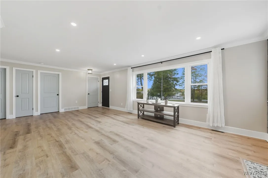 6305 Milestrip Road, Orchard Park, New York 14127, Orchard Park, New York 14127, 2 Bedrooms Bedrooms, 5 Rooms Rooms,1 BathroomBathrooms,Residential,For Sale,6305 Milestrip Road, Orchard Park, New York 14127,0,B1644467