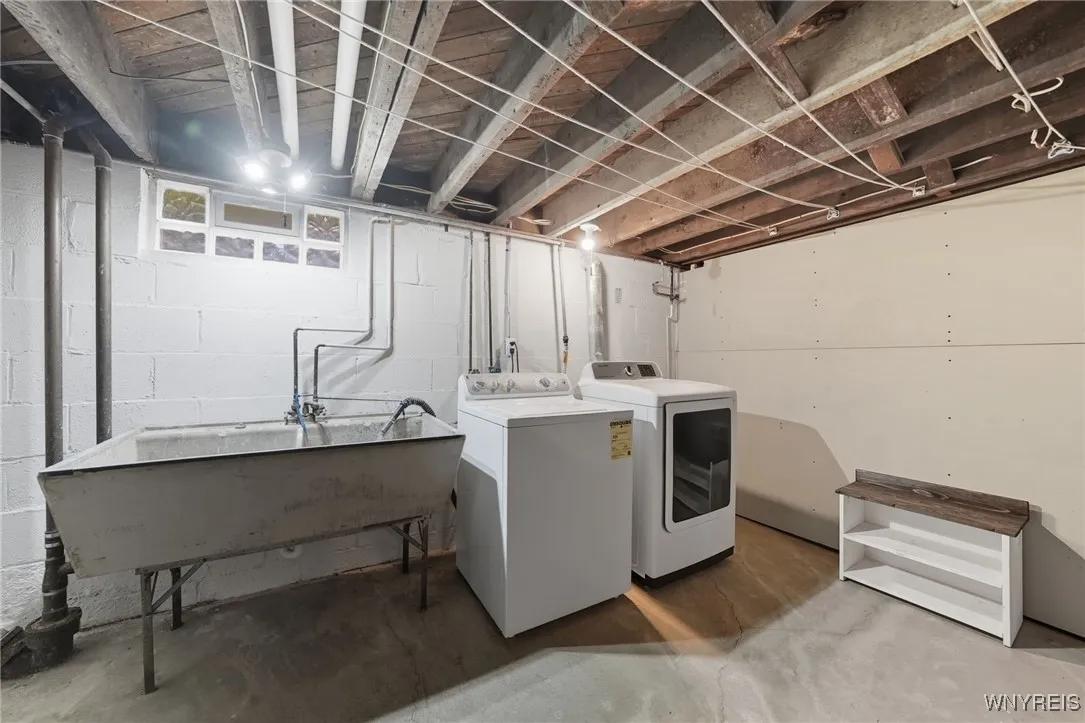 6305 Milestrip Road, Orchard Park, New York 14127, Orchard Park, New York 14127, 2 Bedrooms Bedrooms, 5 Rooms Rooms,1 BathroomBathrooms,Residential,For Sale,6305 Milestrip Road, Orchard Park, New York 14127,0,B1644467