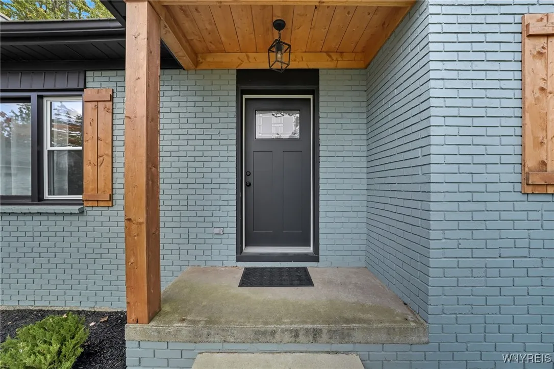 6305 Milestrip Road, Orchard Park, New York 14127, Orchard Park, New York 14127, 2 Bedrooms Bedrooms, 5 Rooms Rooms,1 BathroomBathrooms,Residential,For Sale,6305 Milestrip Road, Orchard Park, New York 14127,0,B1644467