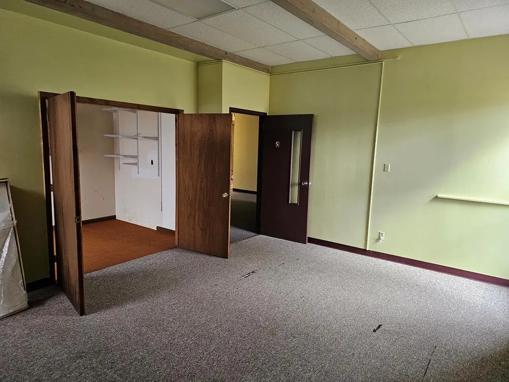 180 North Hibbard Highway, Big Flats, New York 148, Big Flats, New York 14814, ,Commercial Sale,For Sale,180 North Hibbard Highway, Big Flats, New York 148,0,R1645066