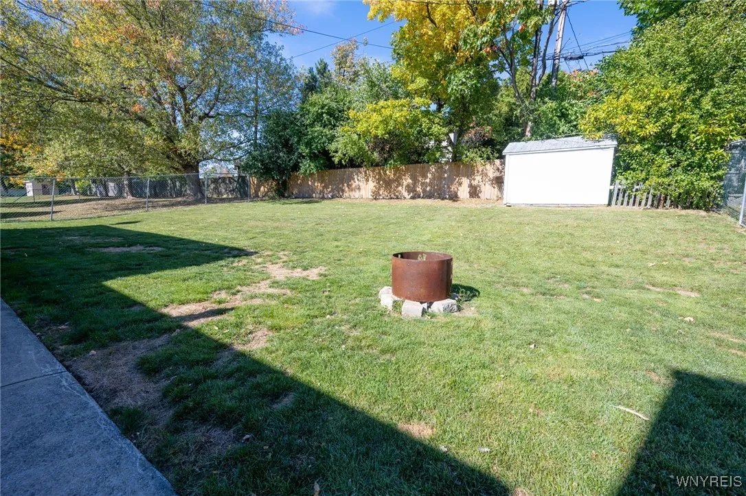 96 Tobey Hill Drive, West Seneca, New York 14224, West Seneca, New York 14224, 4 Bedrooms Bedrooms, 7 Rooms Rooms,1 BathroomBathrooms,Residential,For Sale,96 Tobey Hill Drive, West Seneca, New York 14224,0,B1644576