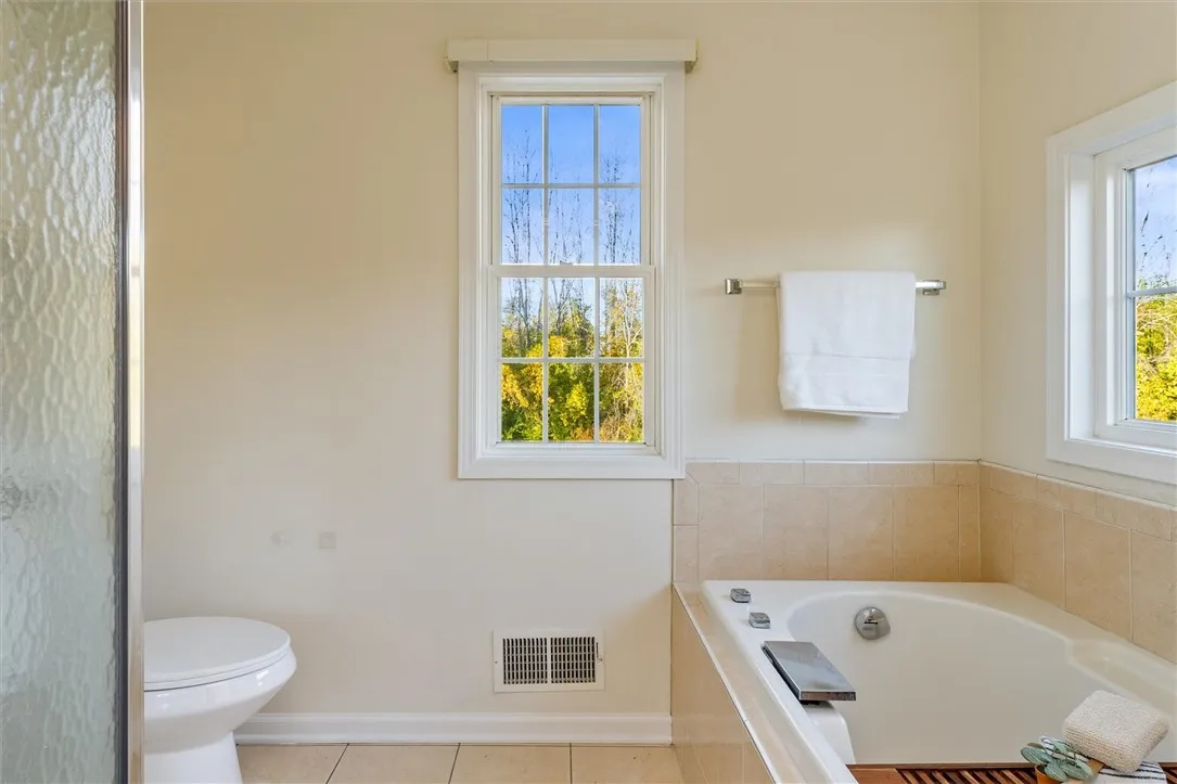 148 Bronze Leaf, Greece, New York 14612, Greece, New York 14612, 4 Bedrooms Bedrooms, 8 Rooms Rooms,2 BathroomsBathrooms,Residential,For Sale,148 Bronze Leaf, Greece, New York 14612,0,R1644979