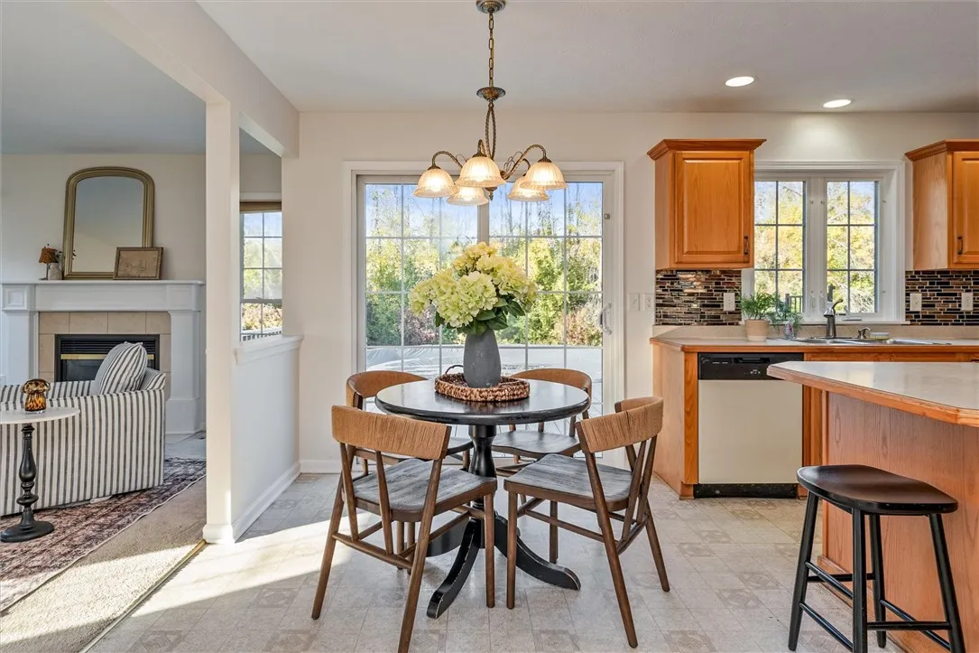 148 Bronze Leaf, Greece, New York 14612, Greece, New York 14612, 4 Bedrooms Bedrooms, 8 Rooms Rooms,2 BathroomsBathrooms,Residential,For Sale,148 Bronze Leaf, Greece, New York 14612,0,R1644979