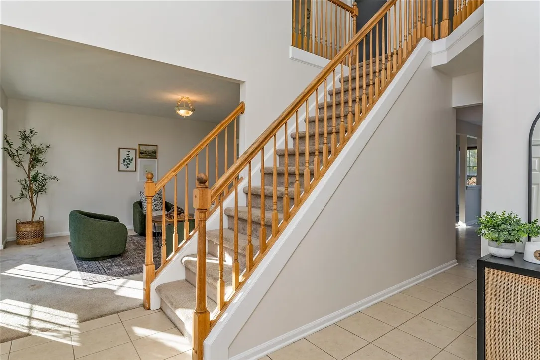 148 Bronze Leaf, Greece, New York 14612, Greece, New York 14612, 4 Bedrooms Bedrooms, 8 Rooms Rooms,2 BathroomsBathrooms,Residential,For Sale,148 Bronze Leaf, Greece, New York 14612,0,R1644979