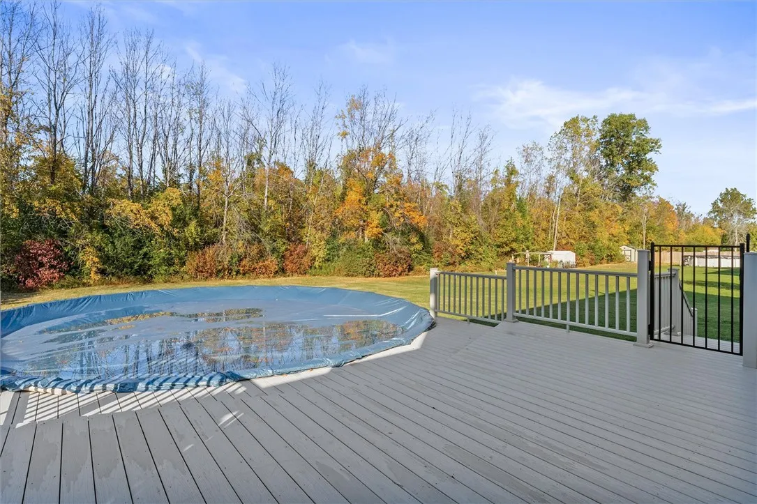 148 Bronze Leaf, Greece, New York 14612, Greece, New York 14612, 4 Bedrooms Bedrooms, 8 Rooms Rooms,2 BathroomsBathrooms,Residential,For Sale,148 Bronze Leaf, Greece, New York 14612,0,R1644979