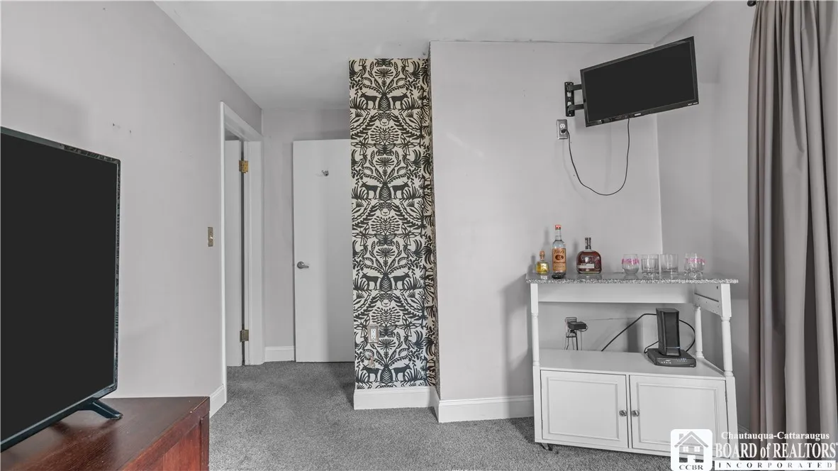 147 Mariner Street, Buffalo, New York 14201, Buffalo, New York 14201, 4 Bedrooms Bedrooms, ,3 BathroomsBathrooms,Residential,For Sale,147 Mariner Street, Buffalo, New York 14201,0,R1644813