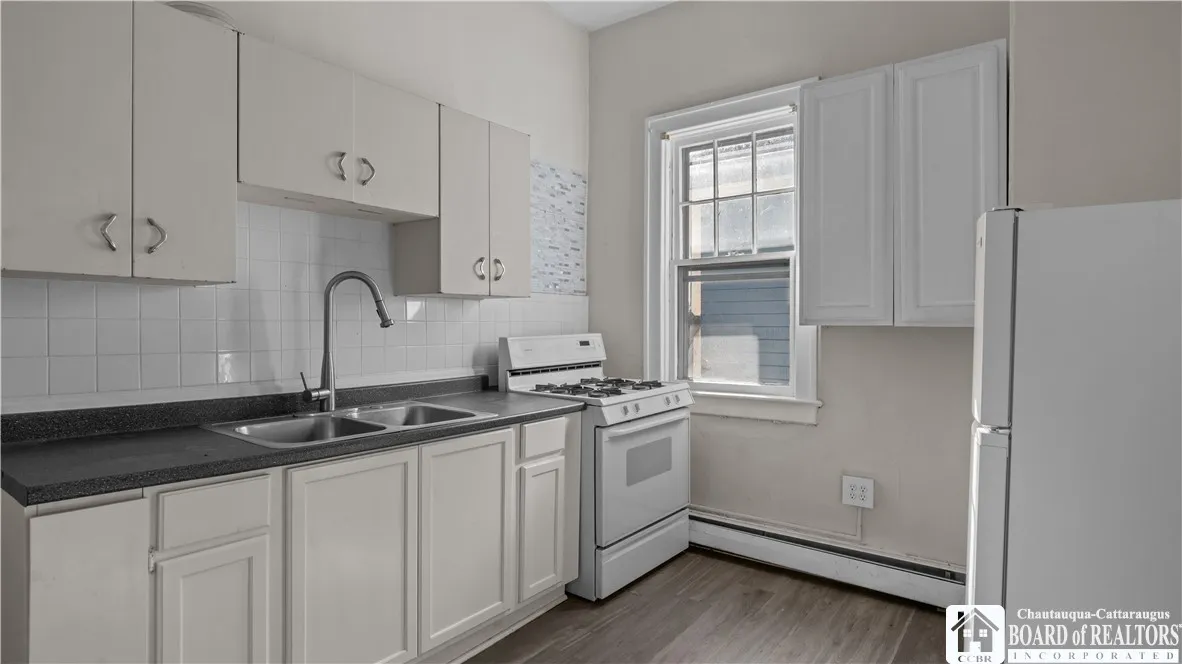147 Mariner Street, Buffalo, New York 14201, Buffalo, New York 14201, 4 Bedrooms Bedrooms, ,3 BathroomsBathrooms,Residential,For Sale,147 Mariner Street, Buffalo, New York 14201,0,R1644813
