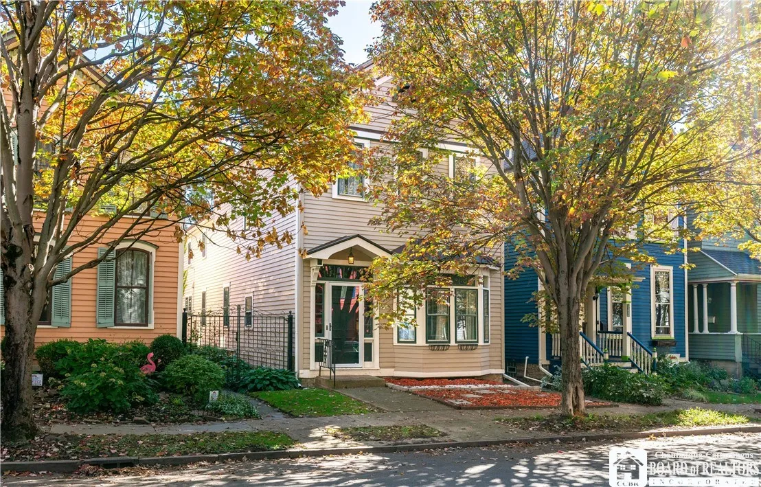 147 Mariner Street, Buffalo, New York 14201, Buffalo, New York 14201, 4 Bedrooms Bedrooms, ,3 BathroomsBathrooms,Residential,For Sale,147 Mariner Street, Buffalo, New York 14201,0,R1644813