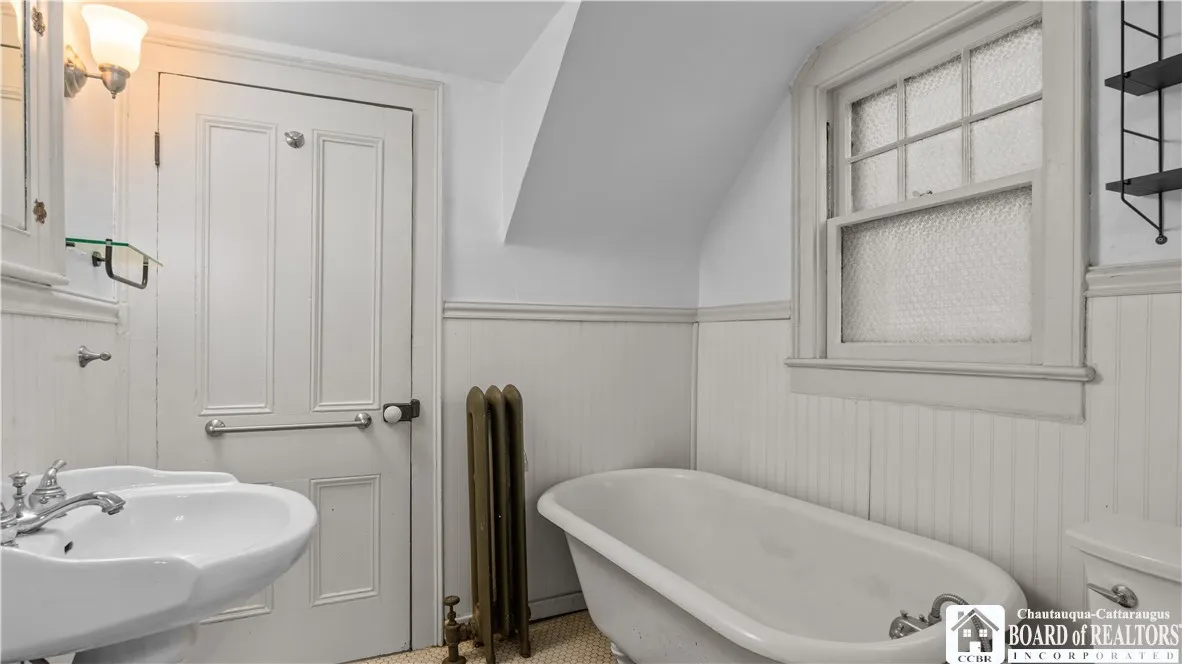 147 Mariner Street, Buffalo, New York 14201, Buffalo, New York 14201, 4 Bedrooms Bedrooms, ,3 BathroomsBathrooms,Residential,For Sale,147 Mariner Street, Buffalo, New York 14201,0,R1644813