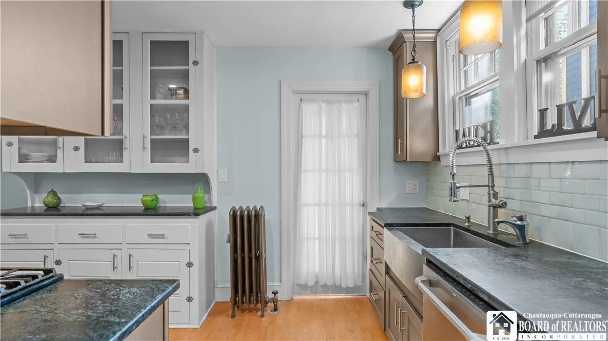 147 Mariner Street, Buffalo, New York 14201, Buffalo, New York 14201, 4 Bedrooms Bedrooms, ,3 BathroomsBathrooms,Residential,For Sale,147 Mariner Street, Buffalo, New York 14201,0,R1644813