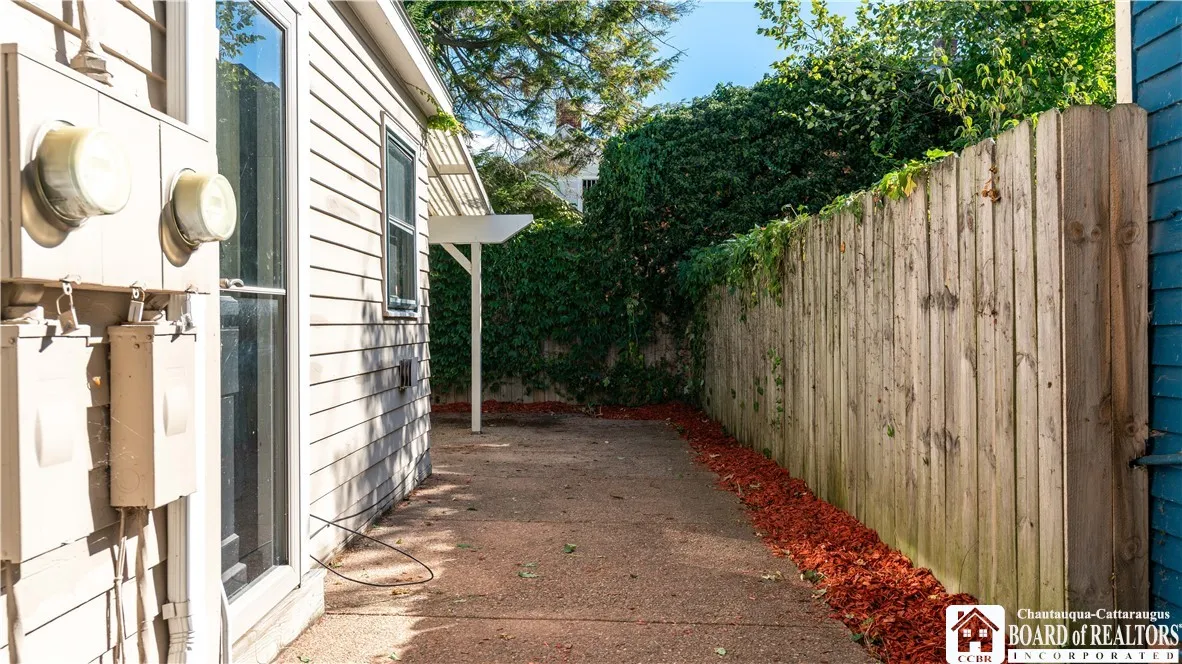 147 Mariner Street, Buffalo, New York 14201, Buffalo, New York 14201, 4 Bedrooms Bedrooms, ,3 BathroomsBathrooms,Residential,For Sale,147 Mariner Street, Buffalo, New York 14201,0,R1644813