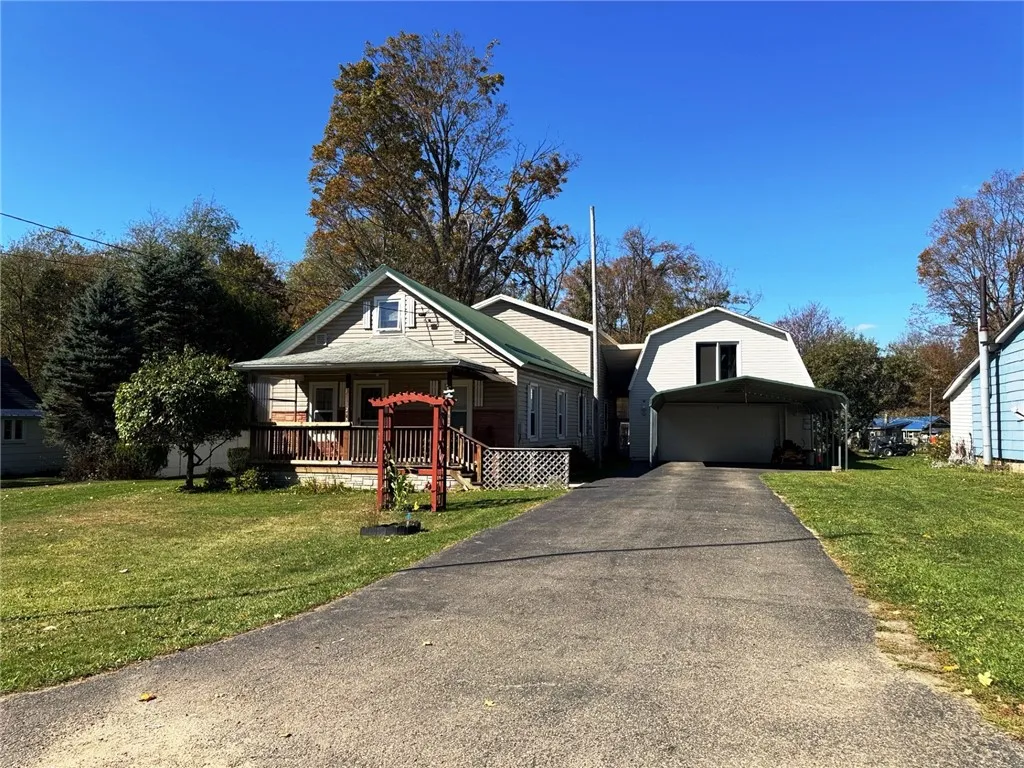 215 Pithole Road, Keating Town, Pennsylvania 16726, Keating Town, Pennsylvania 16726, 3 Bedroom Bedrooms, 9 Room Rooms,3 BathroomBathrooms,Residential,For Sale,215 Pithole Road, Keating Town, Pennsylvania 16726,0,R1642975