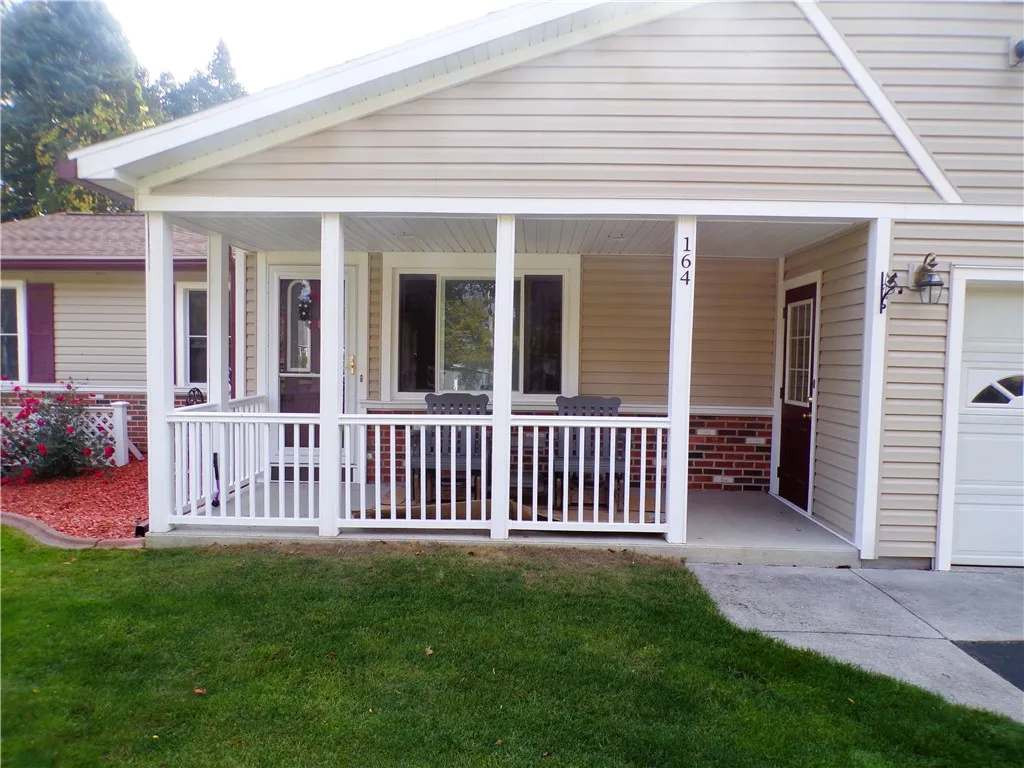 164 Sherwood Drive, Parma, New York 14468, Parma, New York 14468, 3 Bedrooms Bedrooms, 6 Rooms Rooms,1 BathroomBathrooms,Residential,For Sale,164 Sherwood Drive, Parma, New York 14468,0,R1645105