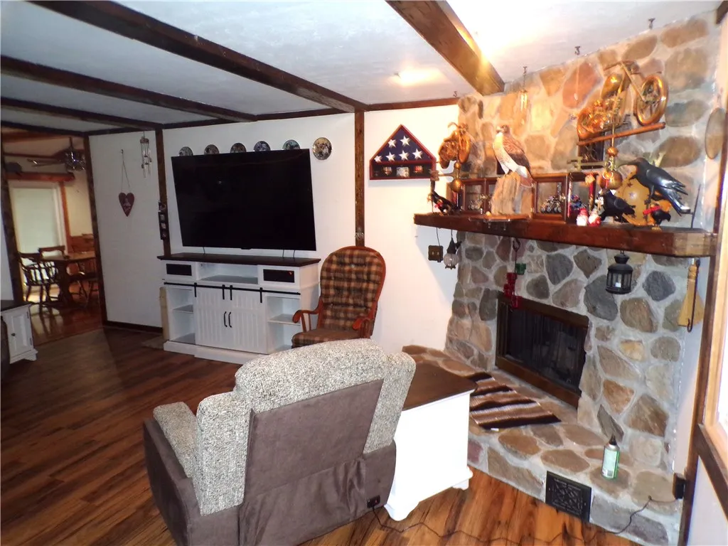 164 Sherwood Drive, Parma, New York 14468, Parma, New York 14468, 3 Bedrooms Bedrooms, 6 Rooms Rooms,1 BathroomBathrooms,Residential,For Sale,164 Sherwood Drive, Parma, New York 14468,0,R1645105
