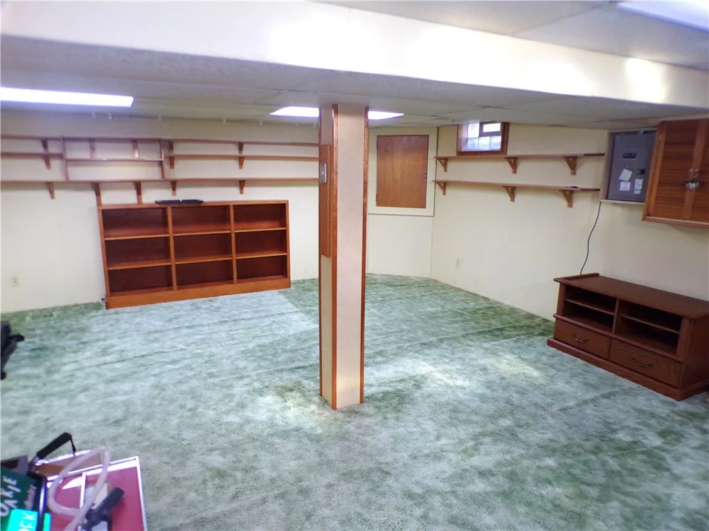 164 Sherwood Drive, Parma, New York 14468, Parma, New York 14468, 3 Bedrooms Bedrooms, 6 Rooms Rooms,1 BathroomBathrooms,Residential,For Sale,164 Sherwood Drive, Parma, New York 14468,0,R1645105