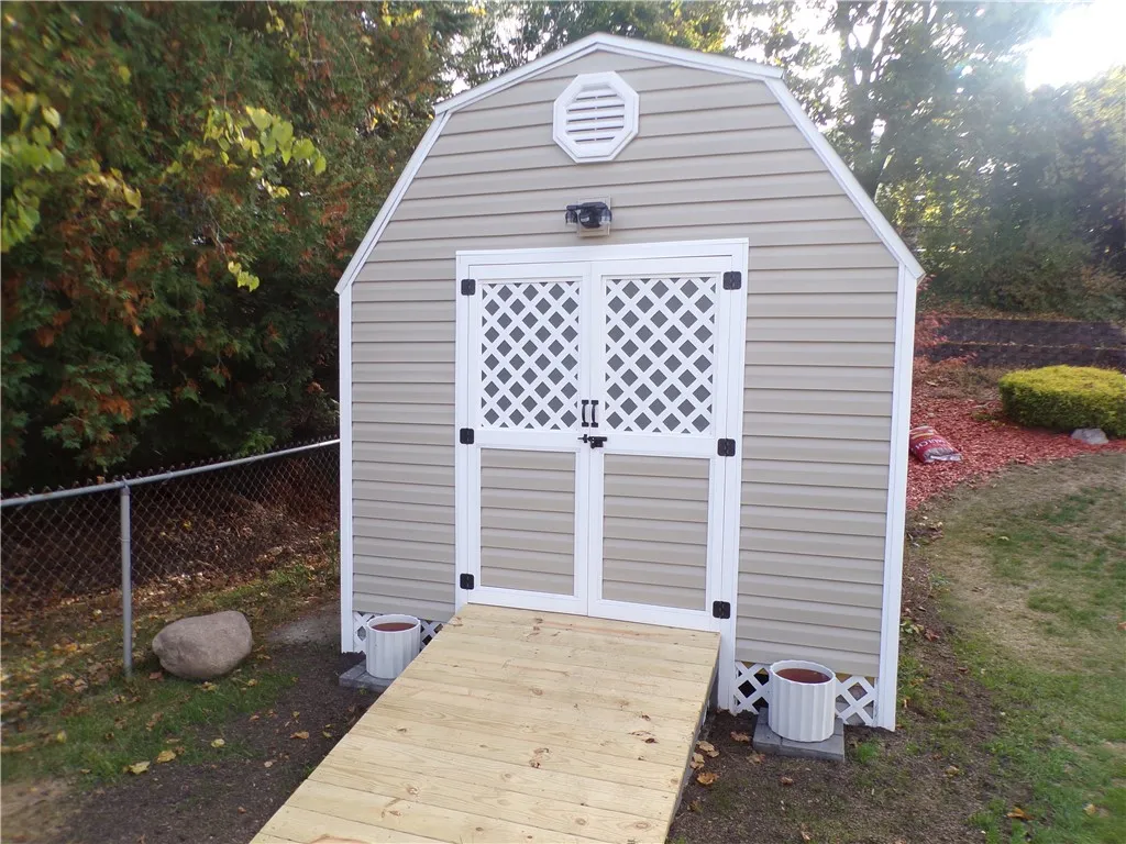 164 Sherwood Drive, Parma, New York 14468, Parma, New York 14468, 3 Bedrooms Bedrooms, 6 Rooms Rooms,1 BathroomBathrooms,Residential,For Sale,164 Sherwood Drive, Parma, New York 14468,0,R1645105