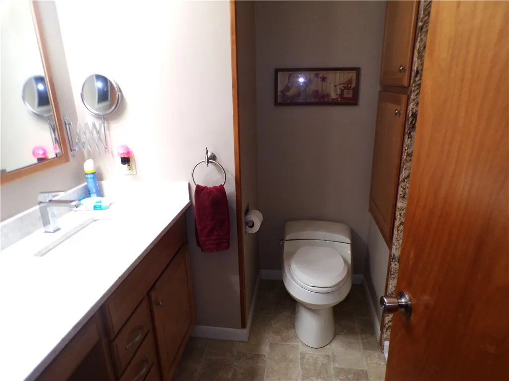 164 Sherwood Drive, Parma, New York 14468, Parma, New York 14468, 3 Bedrooms Bedrooms, 6 Rooms Rooms,1 BathroomBathrooms,Residential,For Sale,164 Sherwood Drive, Parma, New York 14468,0,R1645105