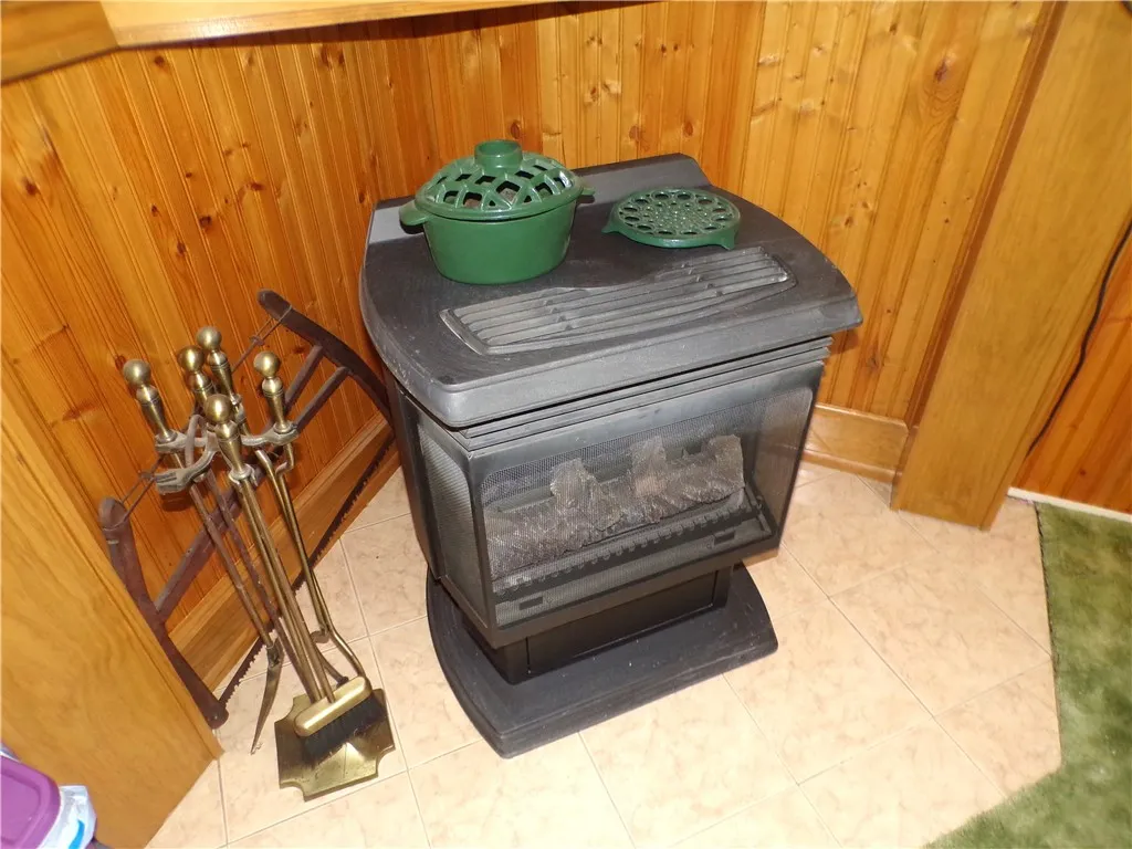 164 Sherwood Drive, Parma, New York 14468, Parma, New York 14468, 3 Bedrooms Bedrooms, 6 Rooms Rooms,1 BathroomBathrooms,Residential,For Sale,164 Sherwood Drive, Parma, New York 14468,0,R1645105