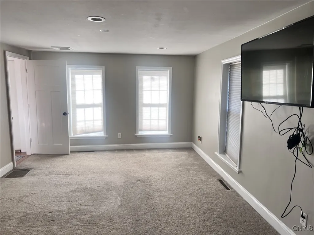 509 Mclean Road, Cortlandville, New York 13045, Cortlandville, New York 13045, 4 Bedrooms Bedrooms, 9 Rooms Rooms,2 BathroomsBathrooms,Residential,For Sale,509 Mclean Road, Cortlandville, New York 13045,0,S1645111