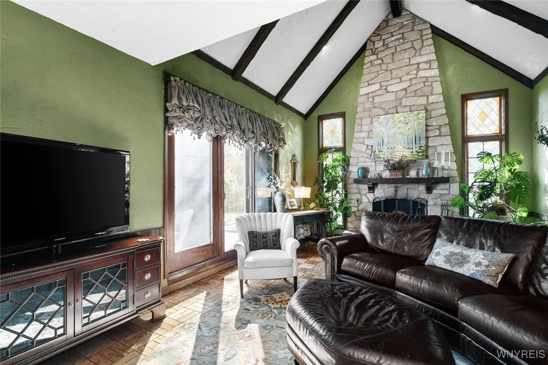 163 Randwood Drive, Amherst, New York 14068, Amherst, New York 14068, 4 Bedrooms Bedrooms, 12 Rooms Rooms,2 BathroomsBathrooms,Residential,For Sale,163 Randwood Drive, Amherst, New York 14068,0,B1644100