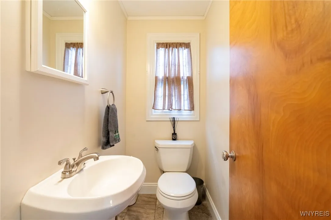 73 Edward Street, Amherst, New York 14221, Amherst, New York 14221, 3 Bedrooms Bedrooms, 7 Rooms Rooms,1 BathroomBathrooms,Residential,For Sale,73 Edward Street, Amherst, New York 14221,0,B1645106