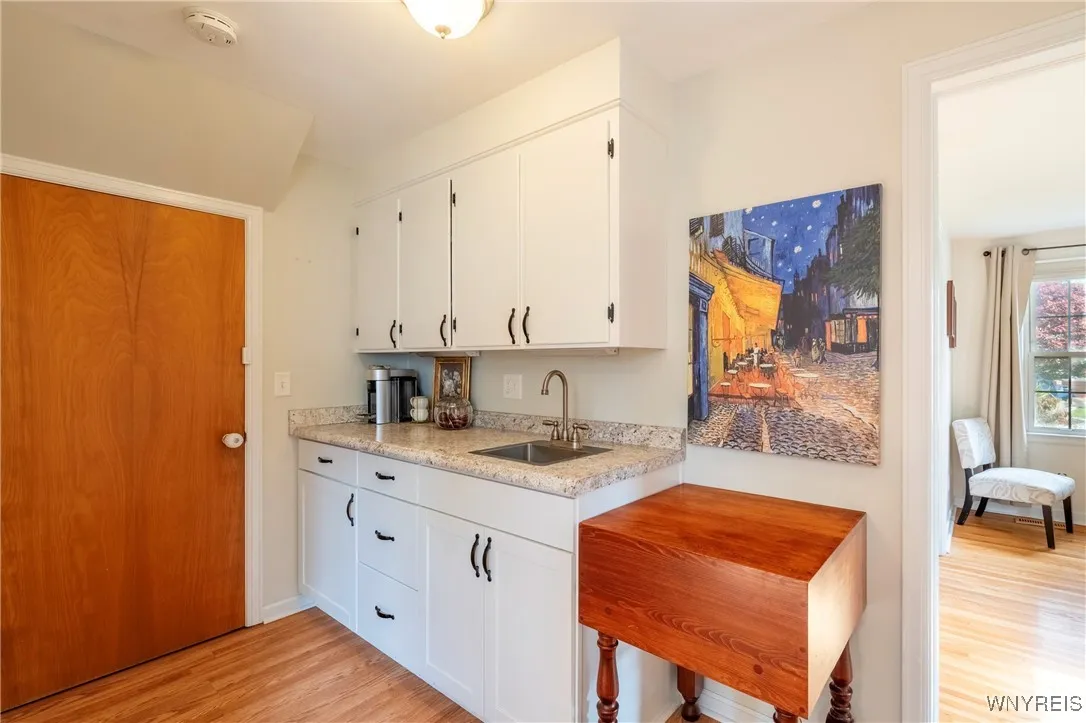 73 Edward Street, Amherst, New York 14221, Amherst, New York 14221, 3 Bedrooms Bedrooms, 7 Rooms Rooms,1 BathroomBathrooms,Residential,For Sale,73 Edward Street, Amherst, New York 14221,0,B1645106